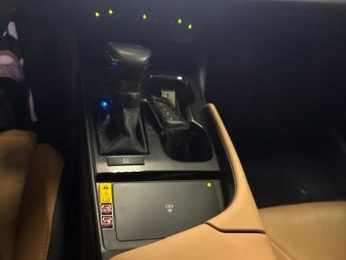 Used 2025 Lexus ES 350 Ultra Luxury FWD image 21
