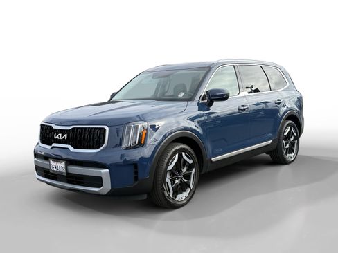 Used 2023 Kia Telluride EX image 1