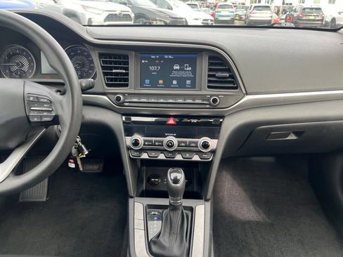 Used 2020 Hyundai Elantra SEL w/ Cargo Package (C1) FWD image 19