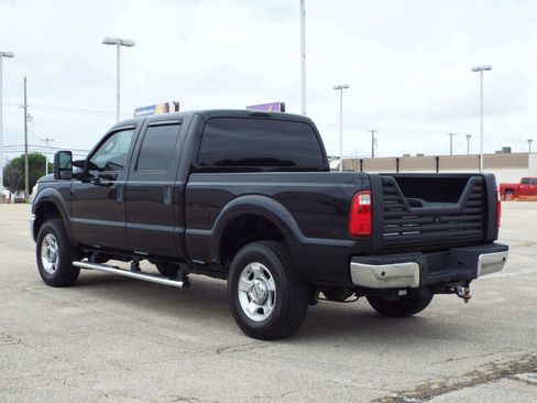 Used 2016 Ford F250 XLT w/ XLT Value Package AWD/4WD image 8