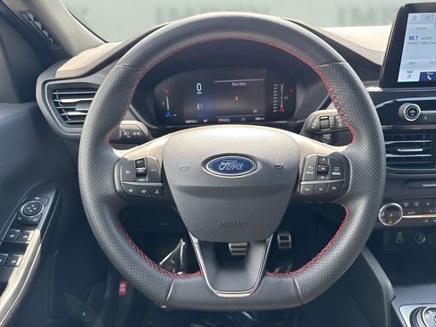 Used 2024 Ford Escape ST-Line image 12
