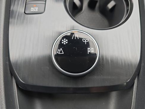 New 2026 Nissan Rogue SV image 27