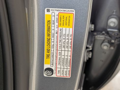 Used 2021 Chevrolet Silverado 1500 Custom image 35