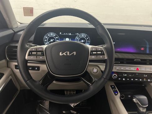 Used 2023 Kia Telluride SX Prestige image 17