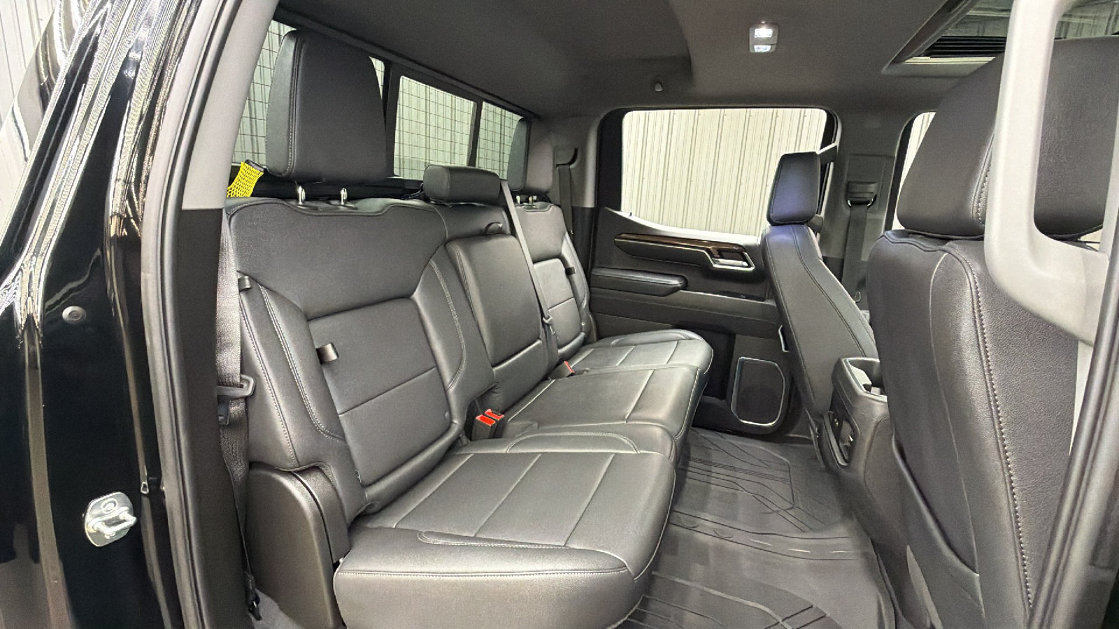 Used 2025 Chevrolet Silverado 1500 LT Trail Boss w/ Convenience Package II AWD/4WD image 38