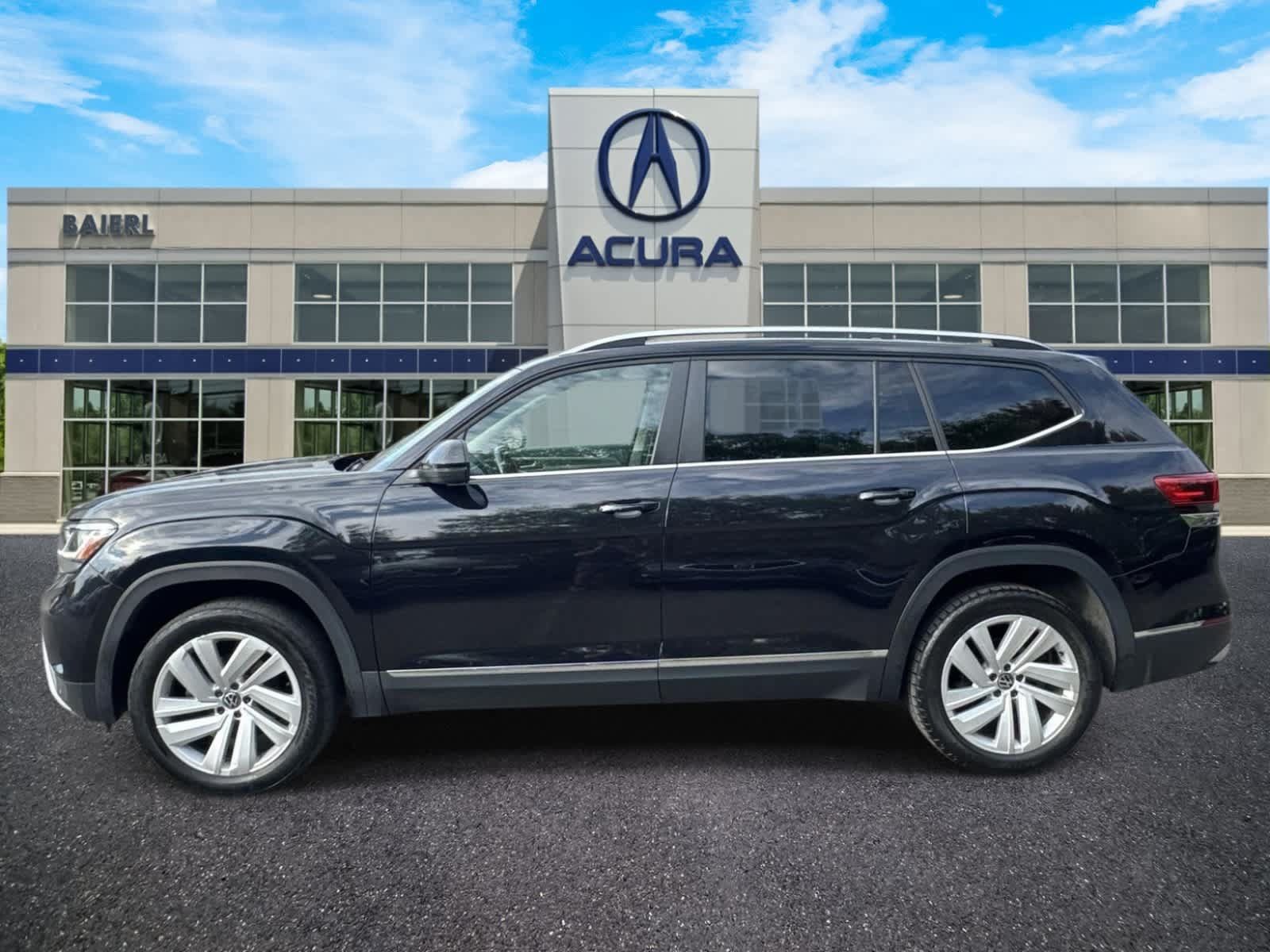 Used 2021 Volkswagen Atlas SEL AWD/4WD image 2