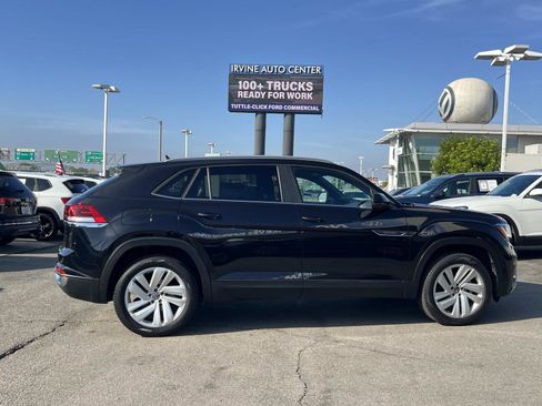 Certified 2022 Volkswagen Atlas Cross Sport SE image 26