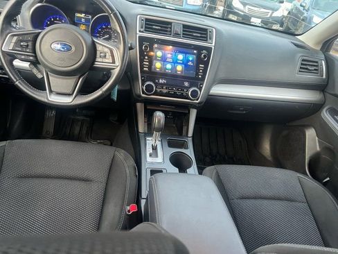 Used 2019 Subaru Outback 2.5i Premium image 14
