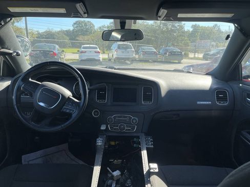 Used 2019 Dodge Charger Police w/ Street Appearance Group RWD image 9