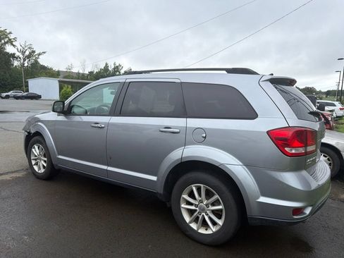 Used 2017 Dodge Journey SXT w/ Comfort/Convenience Group AWD/4WD image 5