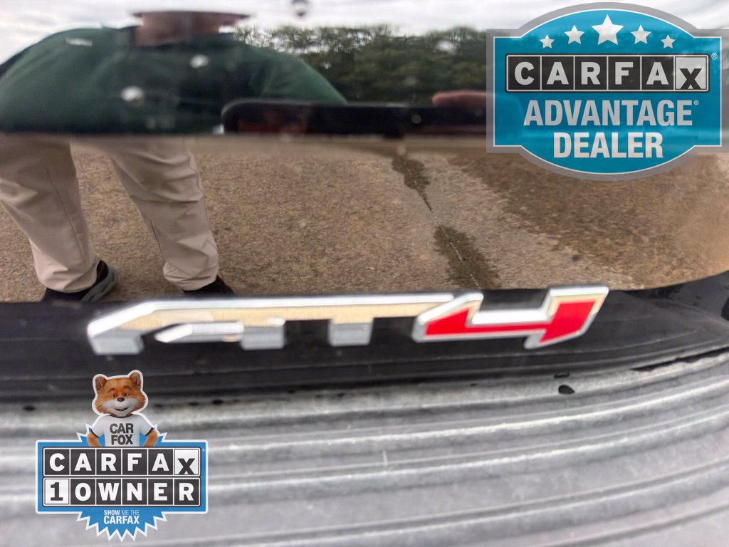 Used 2025 GMC Yukon AT4 AWD/4WD image 10
