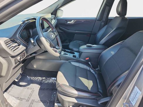 Used 2023 Ford Escape ST-Line w/ Tech Pack #1 AWD/4WD image 11