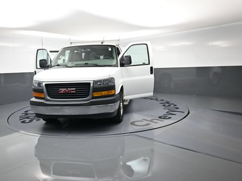 Used 2021 GMC Savana 2500 w/ Driver Convenience Package RWD image 20