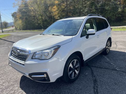 Used 2018 Subaru Forester 2.5i Premium image 1