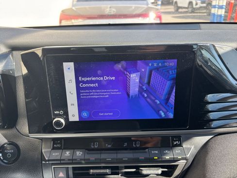 Used 2025 Toyota Camry LE image 21