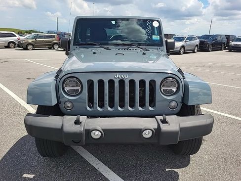 Used 2014 Jeep Wrangler Unlimited Sahara w/ Connectivity Group AWD/4WD image 7