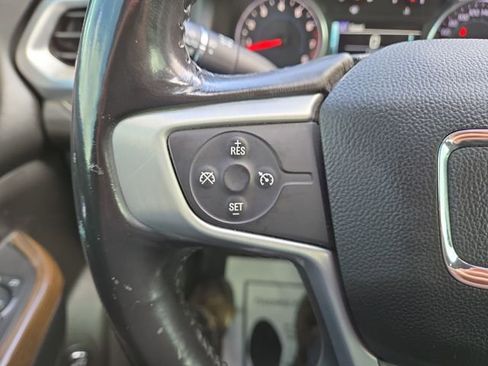 Used 2018 GMC Acadia SLE AWD/4WD image 18