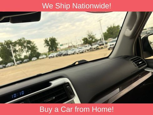 Used 2022 Toyota 4Runner Limited AWD/4WD image 17