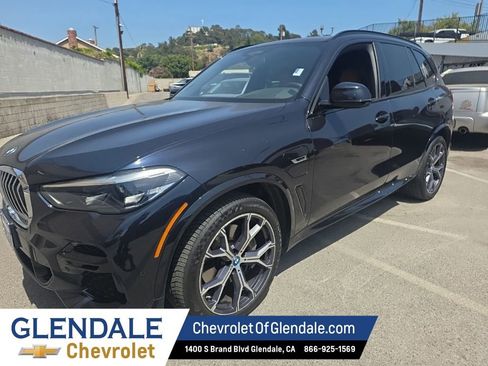 Used 2022 BMW X5 xDrive45e w/ M Sport Package AWD/4WD image 3