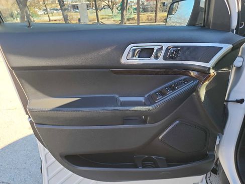 Used 2013 Ford Explorer Limited image 13