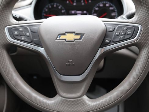 Used 2022 Chevrolet Malibu LT FWD image 17