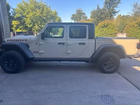 Used 2022 Jeep Gladiator Mojave w/ LED Lighting Group AWD/4WD image 29