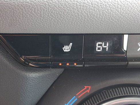 Used 2020 Chevrolet Blazer LT image 25