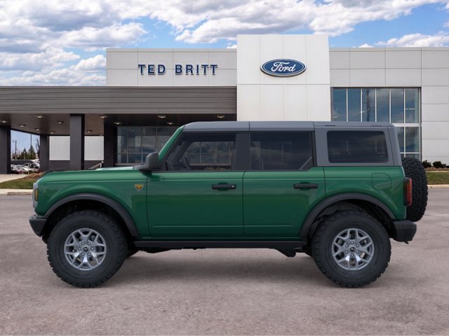Used 2025 Ford Bronco Badlands AWD/4WD image 4