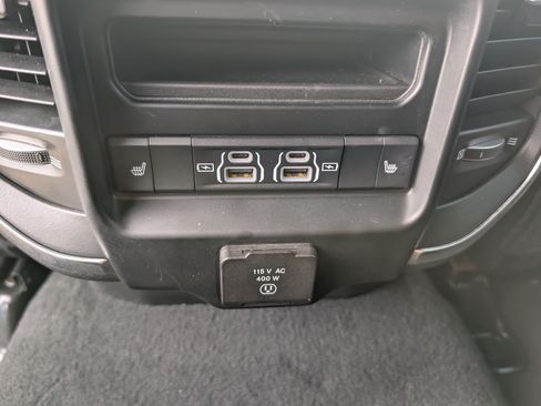 Used 2023 RAM 2500 Laramie AWD/4WD image 16