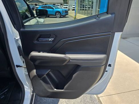 Used 2024 Chevrolet Colorado LT w/ LT Convenience Package III RWD image 49