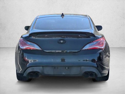 Used 2015 Hyundai Genesis 3.8 image 6