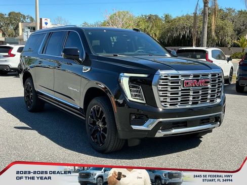 New 2026 GMC Yukon XL Denali w/ Sun & Power Step Package image 10