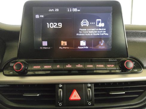 Used 2020 Kia Forte LXS FWD image 25