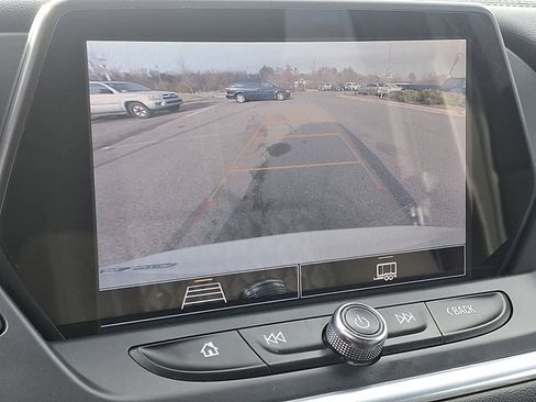 Used 2022 Chevrolet Blazer LT AWD/4WD image 17