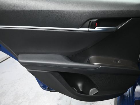 Used 2023 Toyota Camry SE w/ Cold Weather Package image 24