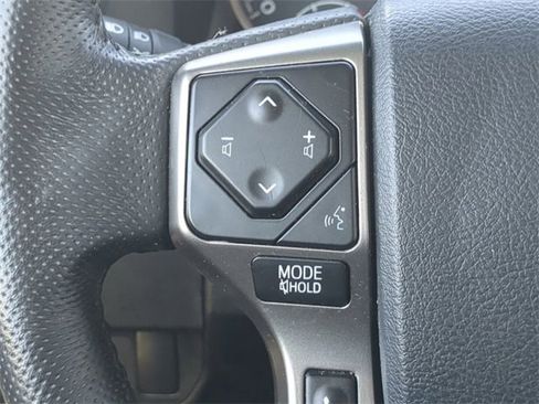 Certified 2020 Toyota Tacoma SR5 image 23