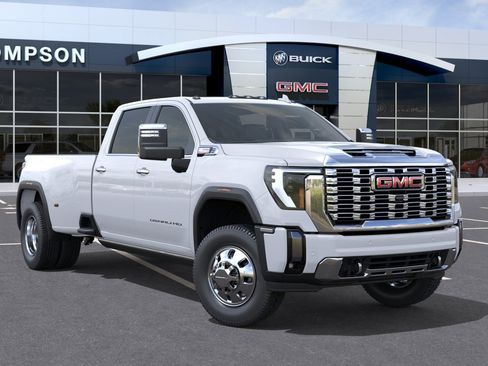 New 2026 GMC Sierra 3500 Denali w/ Denali Reserve Package image 31