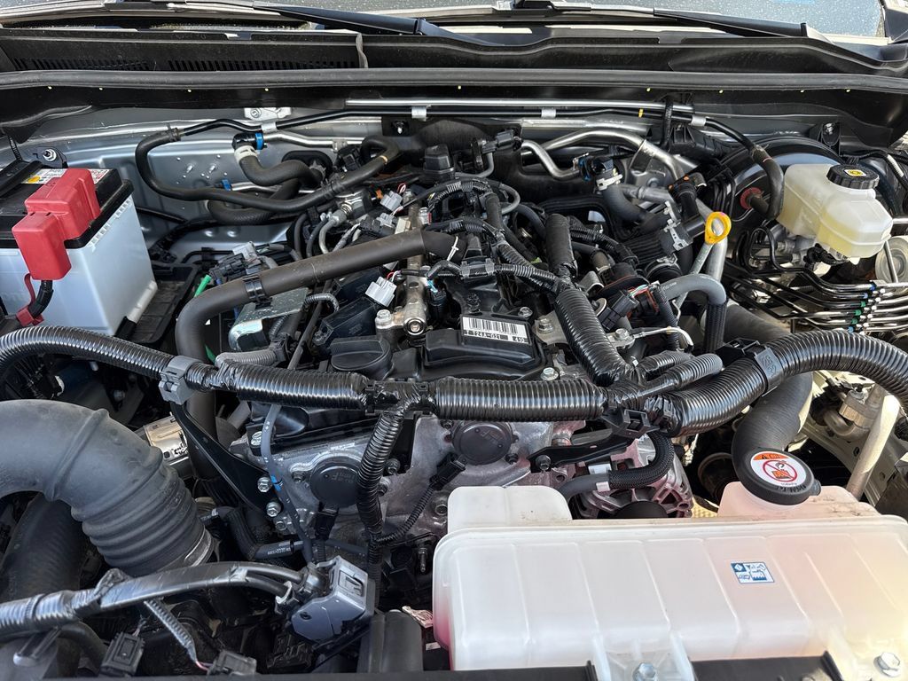 Used 2025 Toyota 4Runner SR5 AWD/4WD image 30