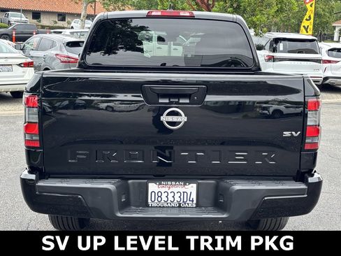 Used 2023 Nissan Frontier SV image 9
