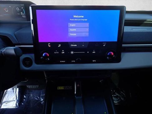 Used 2026 Subaru Solterra Premium w/ Premium Convenience Package image 17