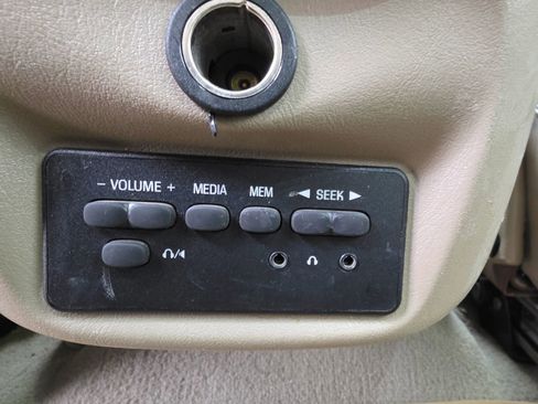 Used 2005 Ford Excursion Limited image 12