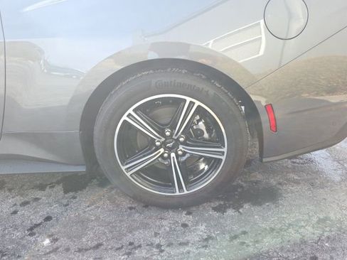 Used 2025 Ford Mustang Premium image 11