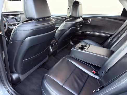 Used 2014 Toyota Avalon Limited image 69