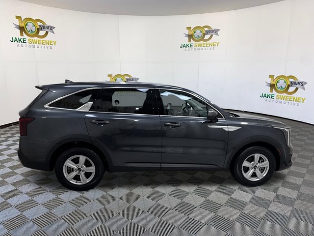 Certified 2024 Kia Sorento LX FWD image 11