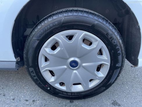 Used 2017 Ford Transit Connect XL image 17