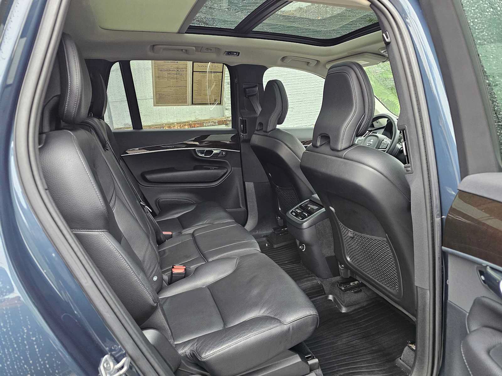 Used 2019 Volvo XC90 T6 Momentum w/ Advanced Package AWD/4WD image 14
