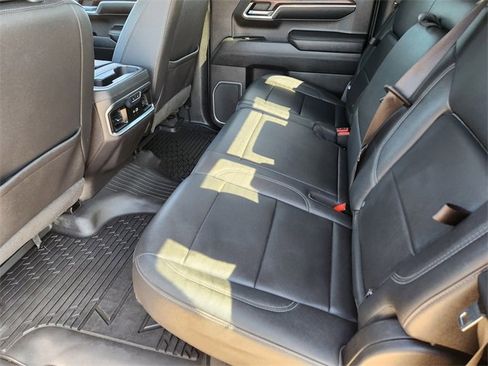 Certified 2023 GMC Sierra 1500 SLT image 29