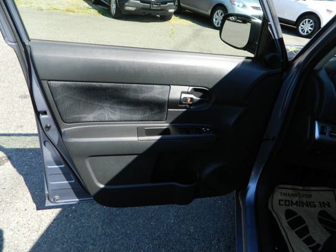 Used 2011 Scion xB Base 4dr Wagon 4A image 20