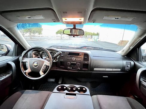 Used 2012 Chevrolet Silverado 1500 LT image 17