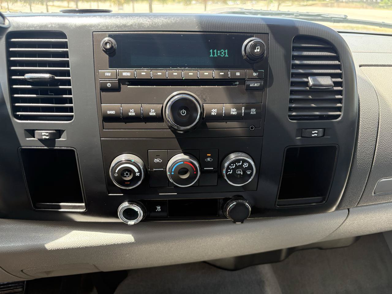Used 2009 GMC Sierra 1500 SLE w/ Power Pack Plus RWD image 39